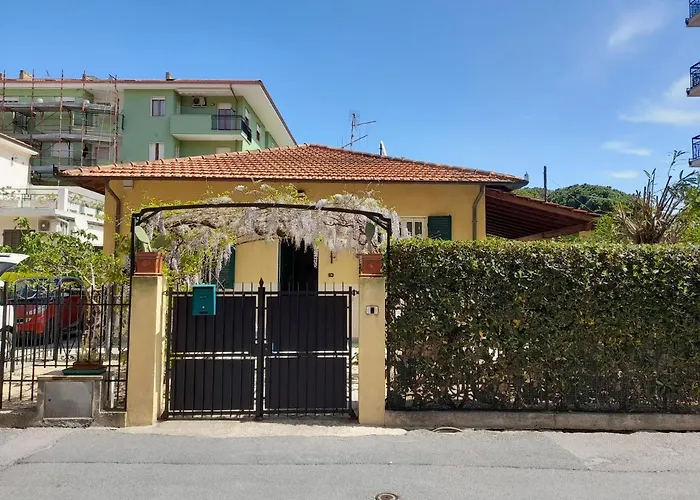 Villa La Casetta Con Giardino A 30 M Dal Mare